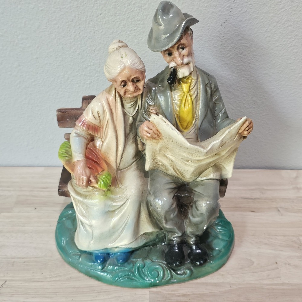 RARE Porcelain Figurine Vintage LIMITED EDITION Old Couple Memories